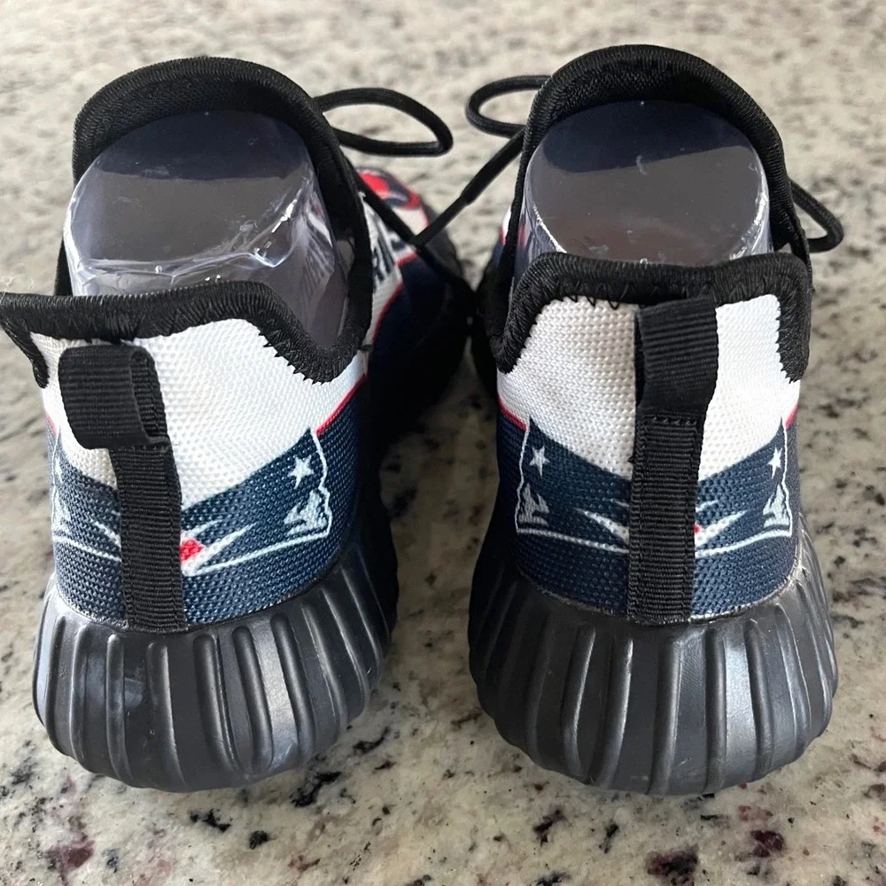 New England Patriots Sneakers Womens 37 White Navy Red NFL‎ Fan Gear Knit Shoes